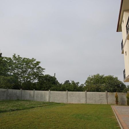 Villa Mariana Batumi Bagian luar foto