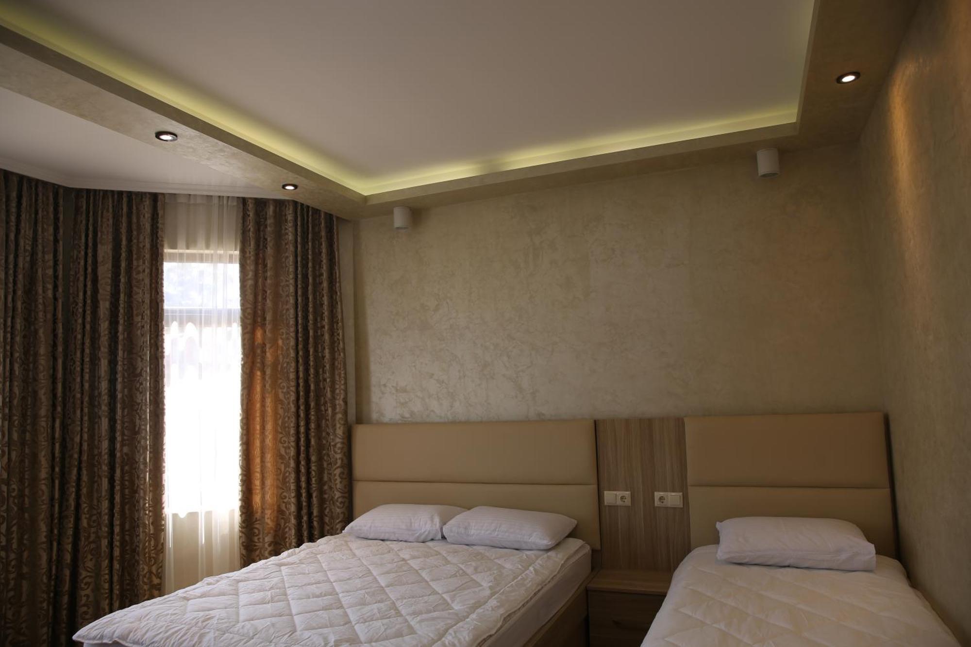 Villa Mariana Batumi Bagian luar foto