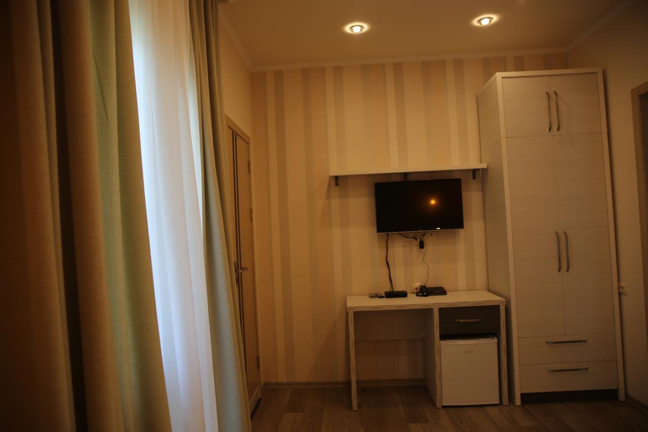 Villa Mariana Batumi Bagian luar foto